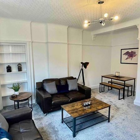 פאיסליי Large 2 Bed Near Glasgow Airport מראה חיצוני תמונה